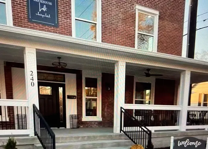 Brickhouse Loft - A Boutique Hotel